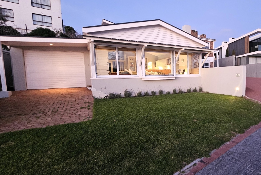 3 Bedroom Property for Sale in Middedorp Western Cape